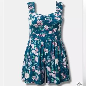 NWT Floral Romper 1X